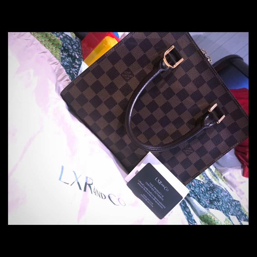 Authentic Louis Vuitton Handbag nbw